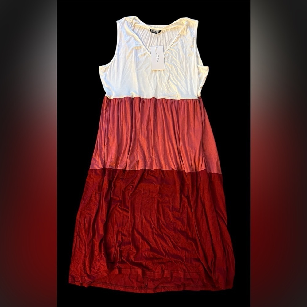 NWT Bloomchic dress white pink and red with lots of stretch size 14-16